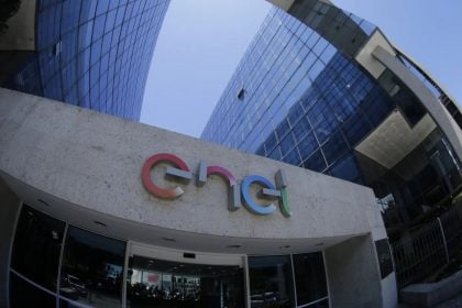 Justiça obriga Enel a restabelecer energia em Niterói