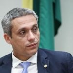 Como votou cada deputado na manobra que suspendeu ação no STF contra Gustavo Gayer