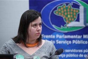 Sâmia apresenta pacote de projetos para assegurar o aborto legal; entenda as propostas