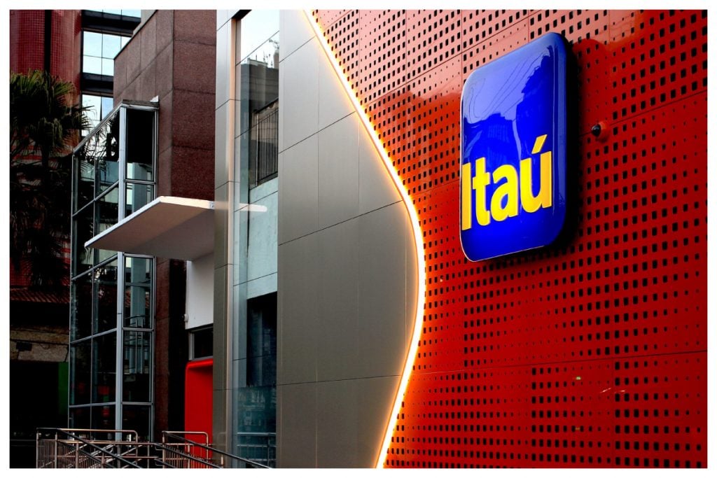 Itaú demite em massa por suposta falta de produtividade no home office, diz sindicato