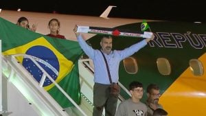 Brasileiros repatriados da Faixa de Gaza chegam ao Brasil