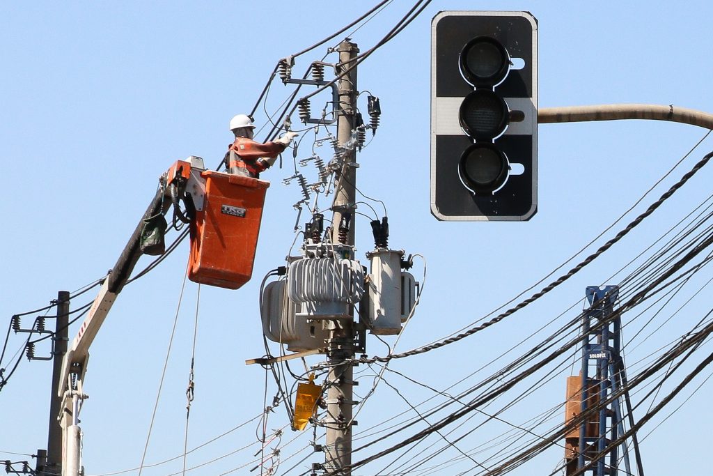 Após quatro dias de apagão, prefeitura de São Paulo aciona Justiça contra Enel