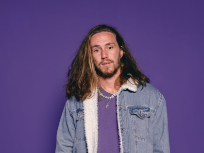 Vitor Kley: ‘O importante é viver, se apaixonar e se ferrar algumas vezes, porque tudo vira música’