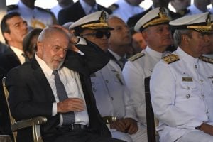 Em vídeo oficial, Marinha questiona existência de 'privilégios' a militares