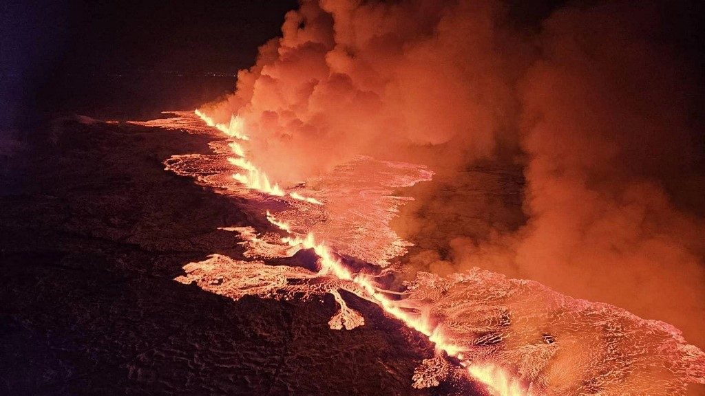 Atividade de vulcão que entrou em erupção na Islândia registra queda