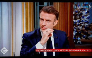 Combater terrorismo não significa arrasar com tudo em Gaza, diz Macron