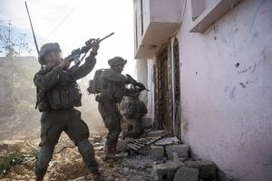 Israel decide retirar parte das tropas da Faixa de Gaza