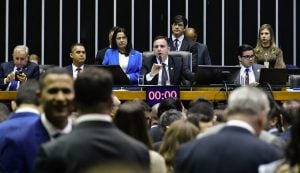 Senado aprova projeto prioritário de Haddad que deve render R$ 35 bilhões