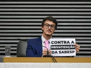Os planos da oposição para barrar a privatização da Sabesp
