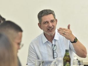 Rogério Carvalho e os desafios do governo Lula no trato com o Centrão
