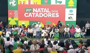 Natal dos Catadores: Lula apresenta plano para destinar à moradia popular prédios não usados pela União