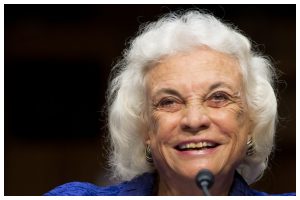 Morre Sandra Day O’Connor, primeira mulher a chegar à Suprema Corte dos EUA