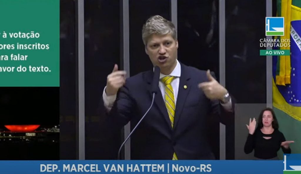 ‘Tirano’ vs. ‘brincadeiras vão acabar’: Van Hattem e Lira discutem em sessão na Câmara