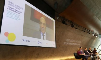 Moraes defende cassar candidatos que usarem IA para divulgar desinformação em 2024