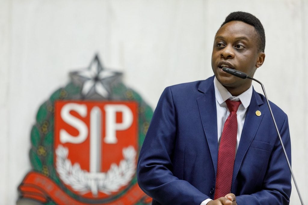 Em meio a greve da USP, deputado do MBL protocola PL que pode impedir estudantes de ingressar na universidade