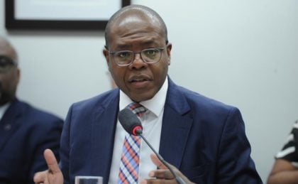ONG recebe denúncias contra Silvio Almeida por assédio; ministro nega e pede apuração