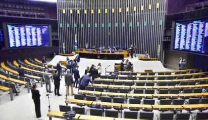 No fim da noite, bancada da bala consegue impedir novo imposto sobre armas na reforma tributária