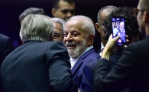 Lula veta R$ 4,1 bi em emendas 'eleitoreiras'