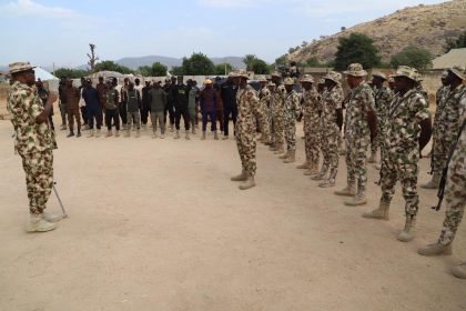 Ataque acidental de drone do Exército mata 85 civis na Nigéria