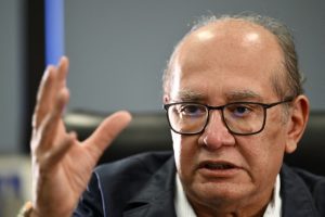 'Responsabilidade política de Bolsonaro é inequívoca' no 8 de Janeiro, diz Gilmar Mendes