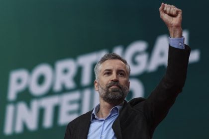 Em Portugal, sucessor de António Costa toma posse como líder do Partido Socialista