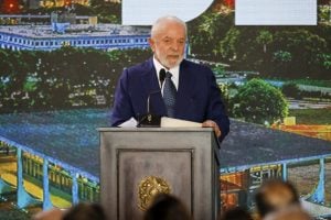 8 de Janeiro: Lula chama Bolsonaro de 'golpista' e sugere que filhos do ex-presidente renunciem