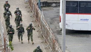 Militares retomam controle de várias prisões no Equador após libertação de reféns