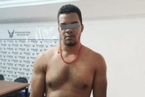 Principal líder de dissidência das Farc na Colômbia é capturado no Equador