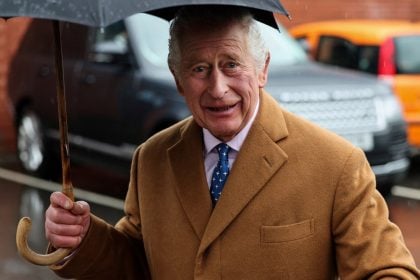 Rei Charles III está com câncer, informa o Palácio de Buckingham
