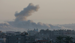 Novos bombardeios israelenses deixam quase 100 mortos na Faixa de Gaza