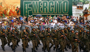 Exército diz que compra de 10 adegas é para 'conforto de militares'