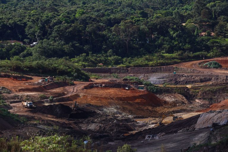 Mina do Córrego do Feijão em Brumadinho (MG): Vale afirma que mais de 15,4 mil pessoas fecharam acordos de indenização, num total de cerca de R$ 3,5 bilhões (Foto: Flavio Tavares/Repórter Brasil)