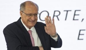 Alckmin chama Bolsonaro de ‘desocupado’ e evita nacionalizar eleição de São Paulo