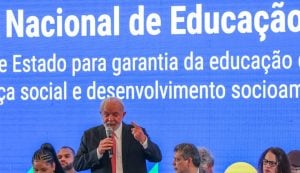Extrema-direita, prisão na Lava Jato e democracia: o discurso de Lula no encerramento da Conae
