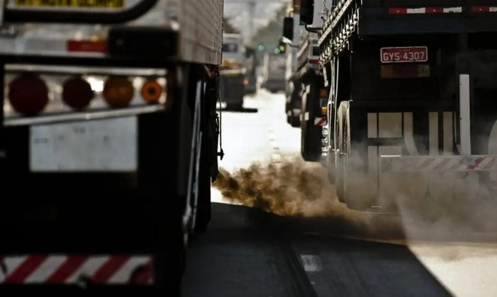 Inmetro anuncia projeto para descarbonização do transporte rodoviário