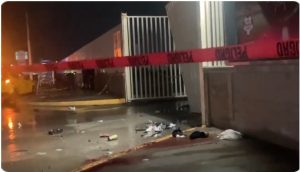 Um morto e vários feridos atropelados fora do estádio após jogo no México