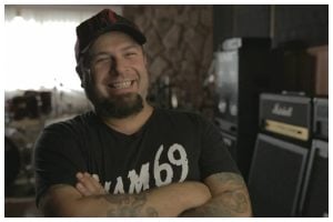 Baixista da banda Ultraje a Rigor tem alta após 4 meses de internação