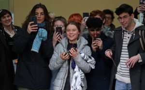 Justiça britânica retira acusações contra a ativista ambiental Greta Thunberg