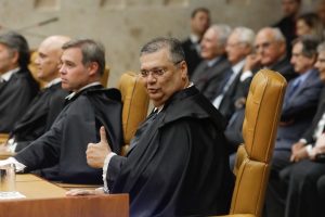 Barroso rejeita pedidos de impedimento de Dino em ações do 8 de Janeiro