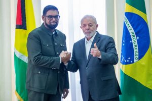 Em visita à Guiana, Lula diz que o Brasil 'não quer contencioso com nenhum país do mundo'