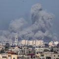 Jordânia faz lançamentos aéreos de ajuda humanitária para a população de Gaza