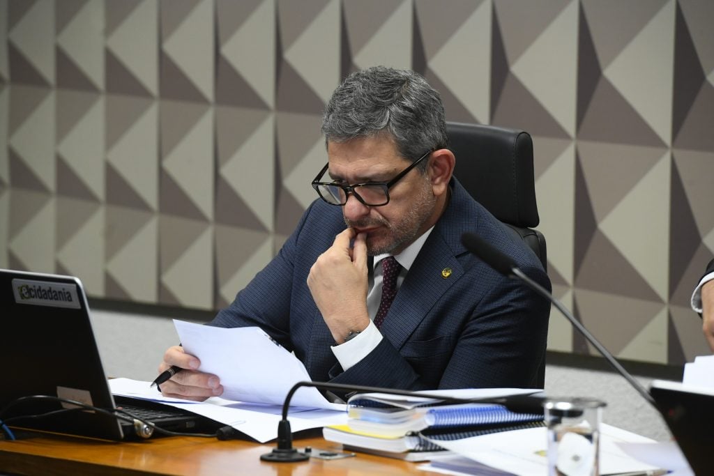 Criminalização da apologia à tortura e à ditadura avança no Senado