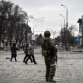 Mariupol, a cidade ucraniana sob os escombros da guerra