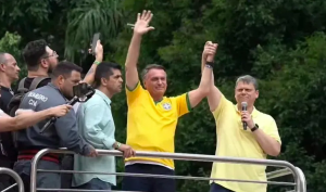 Em ato pró-Bolsonaro, governadores eleitos pelo ex-presidente o abandonam; apenas quatro comparecem à Paulista