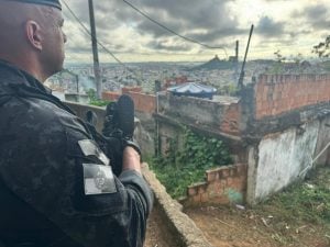 Operação em comunidades do Rio deixa 7 mortos