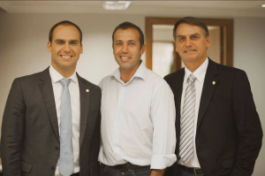 Campanha de Bolsonaro pagou pai de autor de dossiê que tentou ligar STF ao PCC