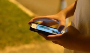 Menina de 11 anos morre em Pernambuco após inalar desodorante em desafio da internet