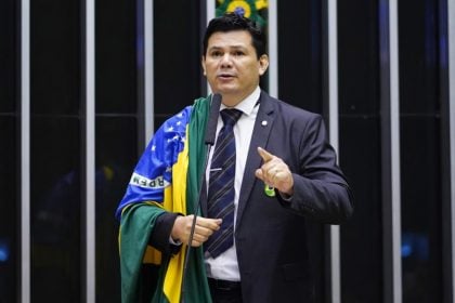Fux autoriza inquérito para investigar deputado bolsonarista que chamou Lula de ‘ladrão’