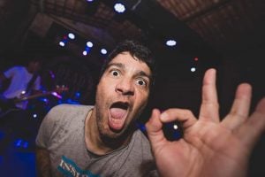 A influência do punk e do hardcore na história, segundo Rodrigo Lima, do Dead Fish