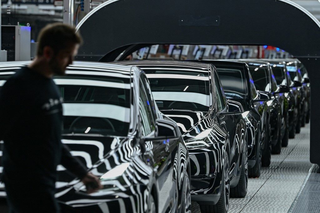 Tesla alemã faz visitas de inspeção a funcionários doentes